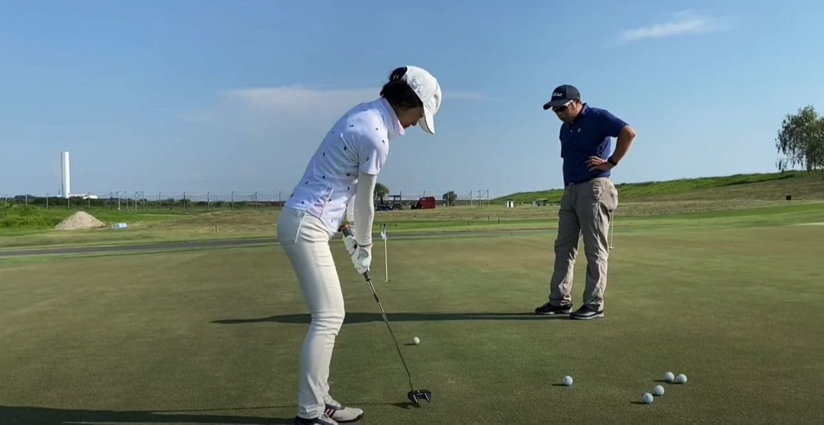 初心者も安心してコースデビュー プロがつきっきりでラウンドします1