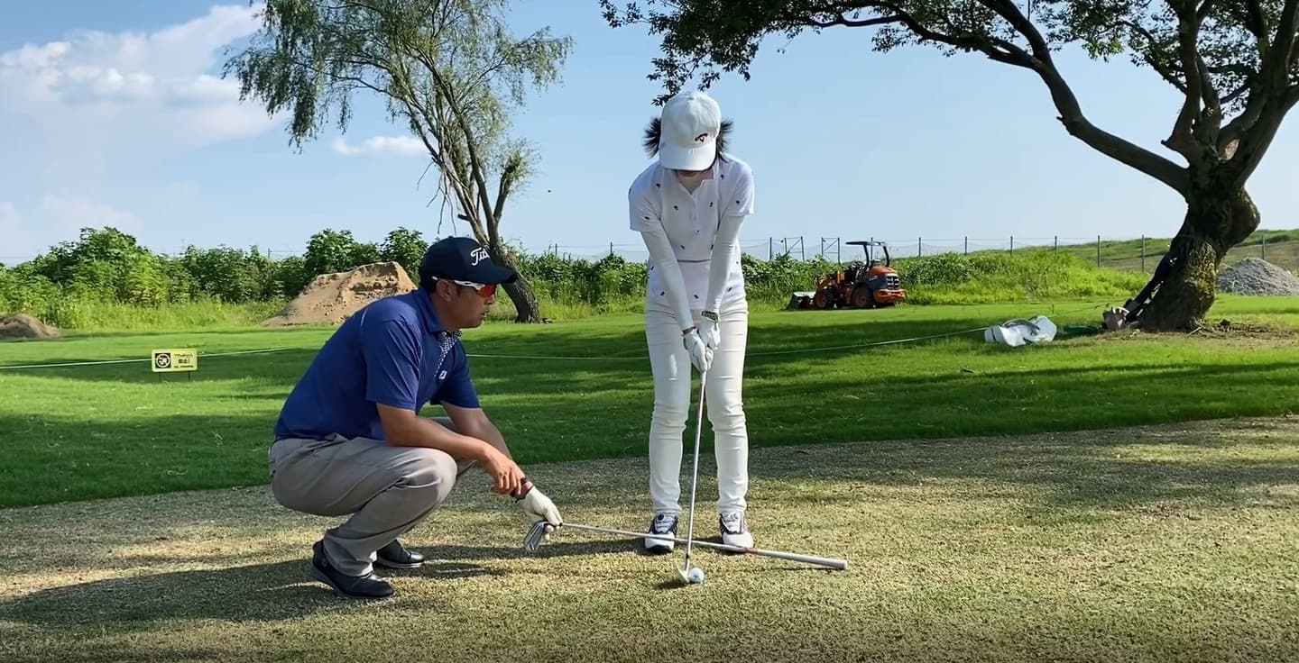 ツアープロのような生芝 でのレッスン アプローチやショットの 練習が可能です